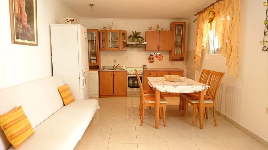 וולה לוקה Guest House Mara מראה חיצוני תמונה