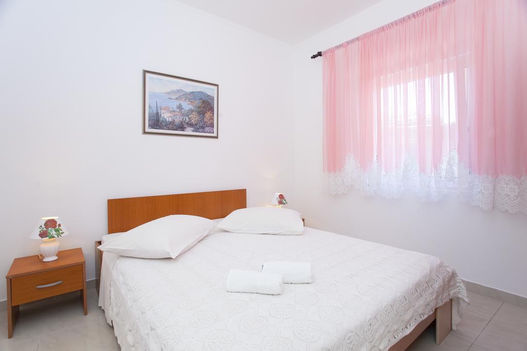 וולה לוקה Guest House Mara מראה חיצוני תמונה