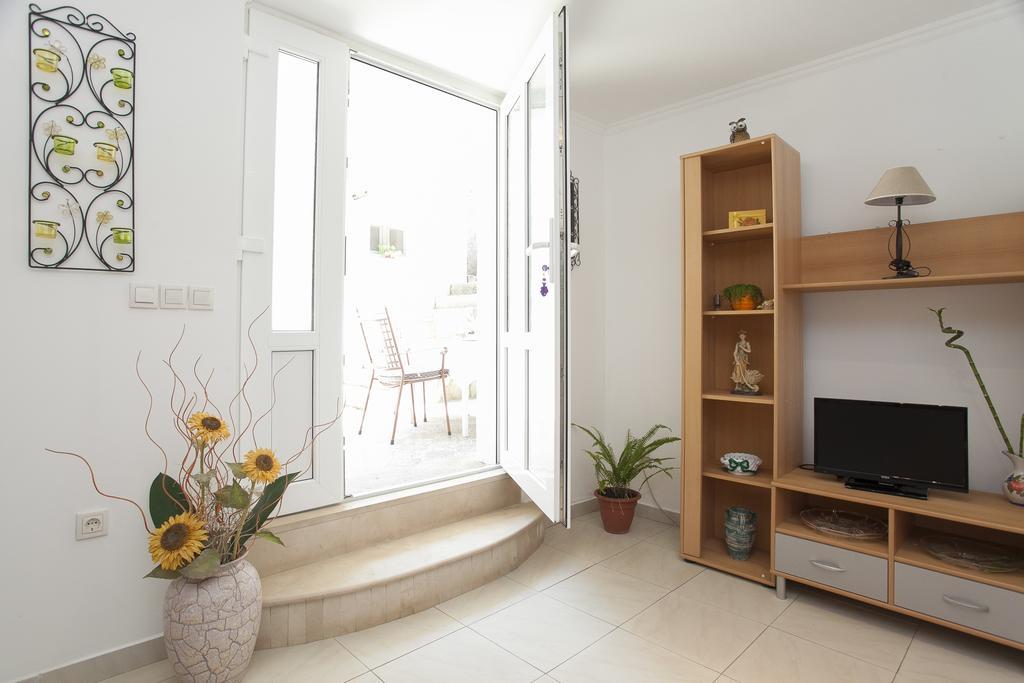 וולה לוקה Guest House Mara מראה חיצוני תמונה