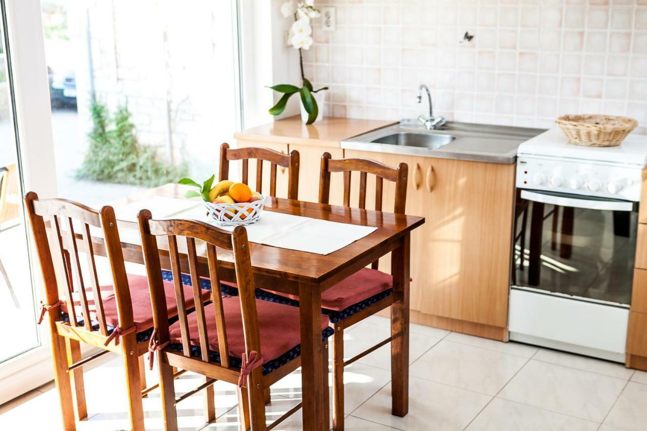 וולה לוקה Guest House Mara מראה חיצוני תמונה