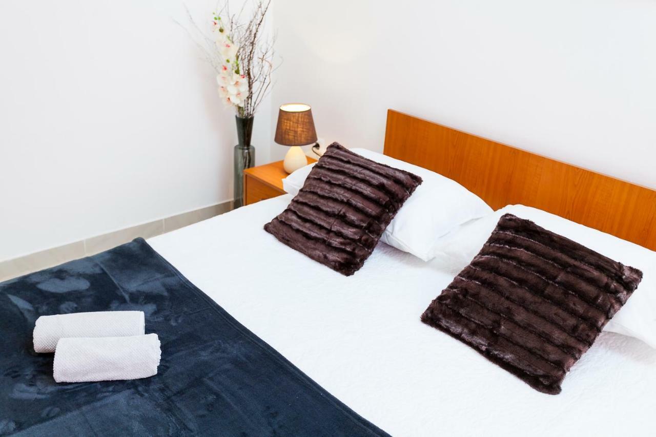 וולה לוקה Guest House Mara מראה חיצוני תמונה