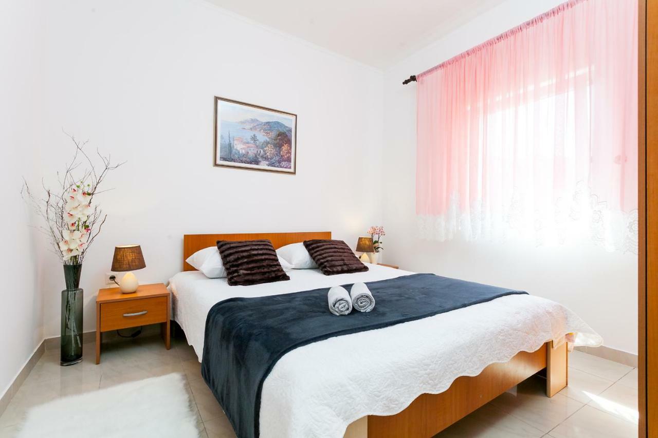 וולה לוקה Guest House Mara מראה חיצוני תמונה