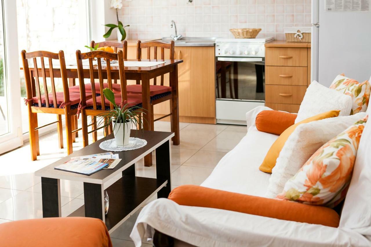 וולה לוקה Guest House Mara מראה חיצוני תמונה