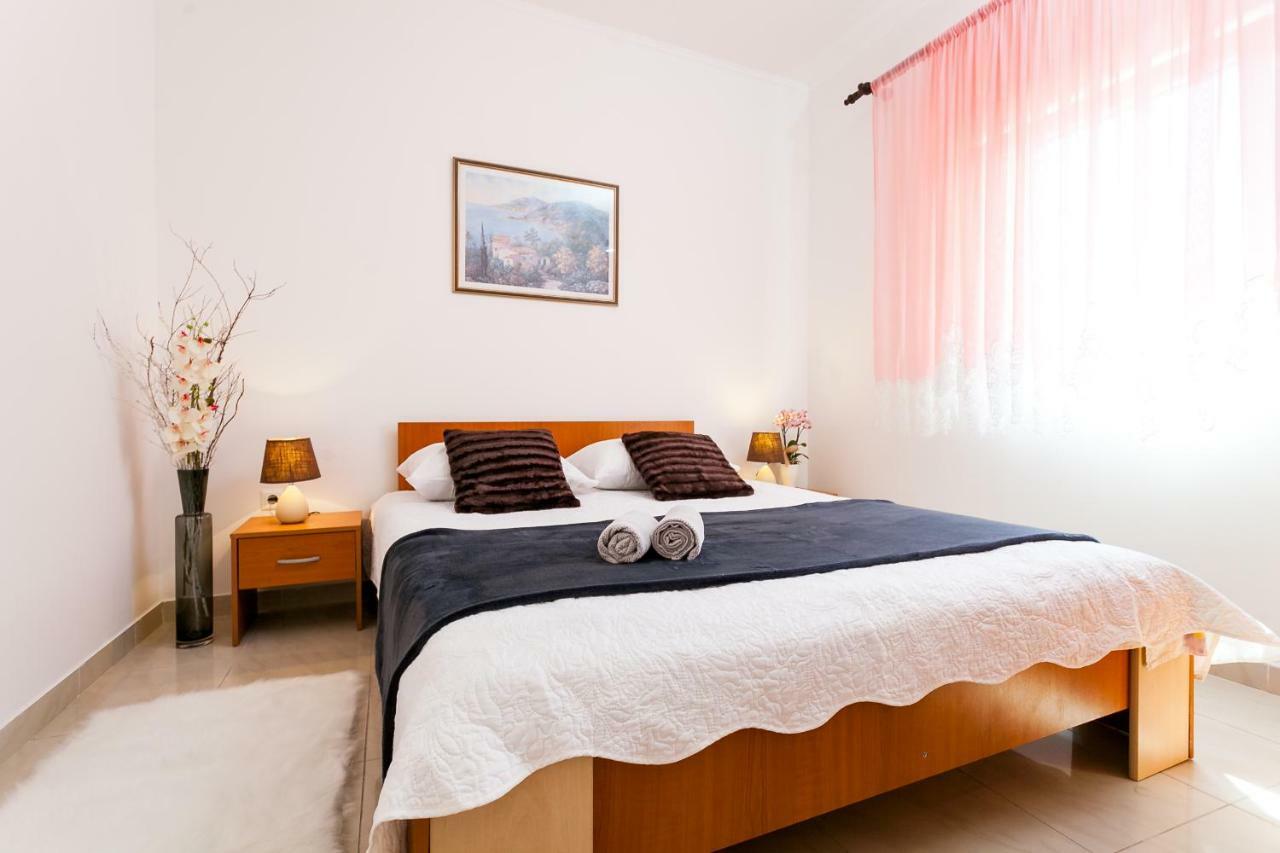 וולה לוקה Guest House Mara מראה חיצוני תמונה