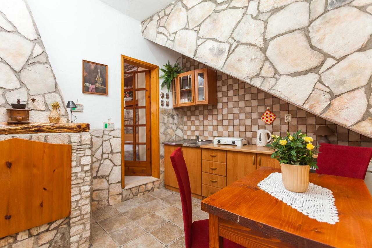 וולה לוקה Guest House Mara מראה חיצוני תמונה