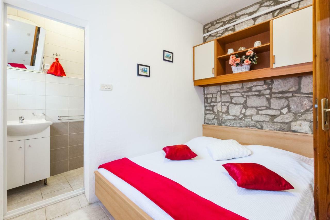 וולה לוקה Guest House Mara מראה חיצוני תמונה