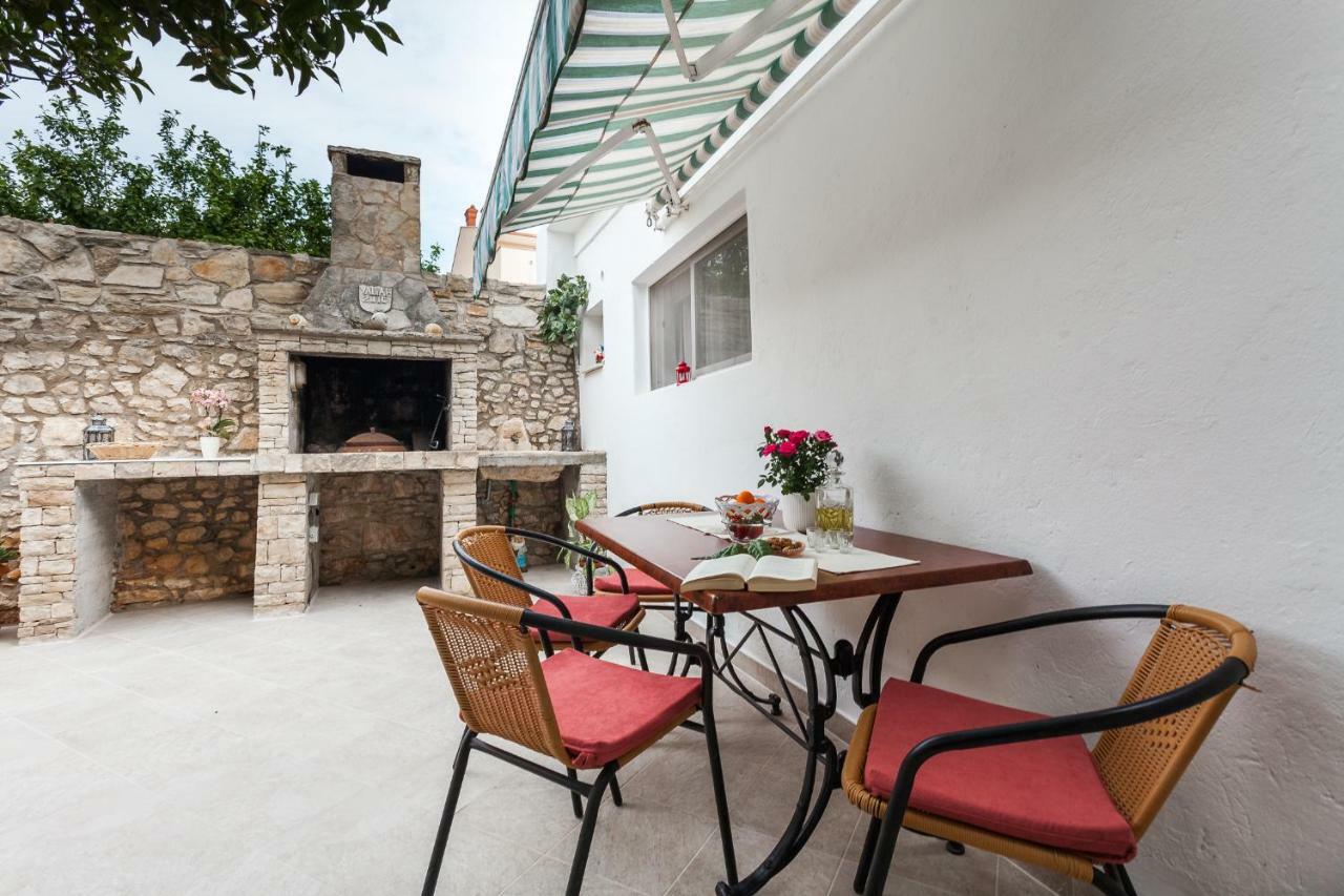 וולה לוקה Guest House Mara מראה חיצוני תמונה