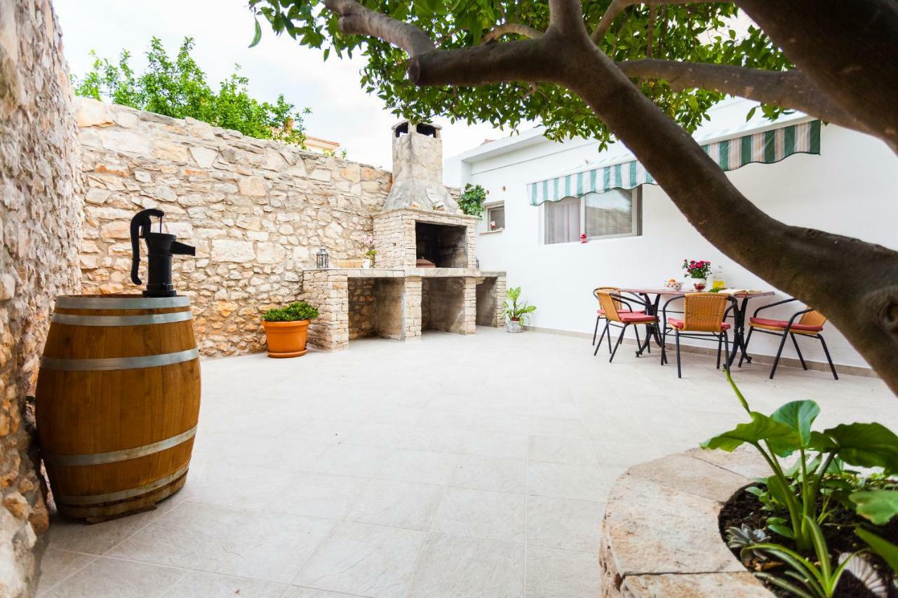 וולה לוקה Guest House Mara מראה חיצוני תמונה