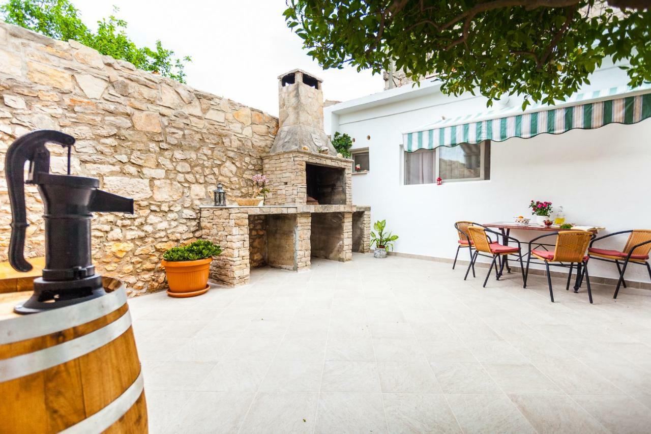 וולה לוקה Guest House Mara מראה חיצוני תמונה