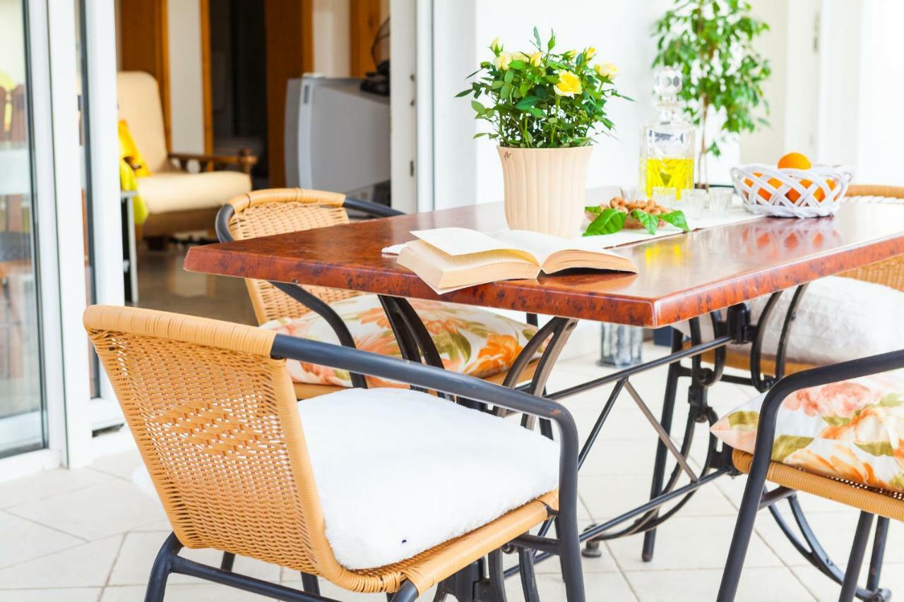 וולה לוקה Guest House Mara מראה חיצוני תמונה
